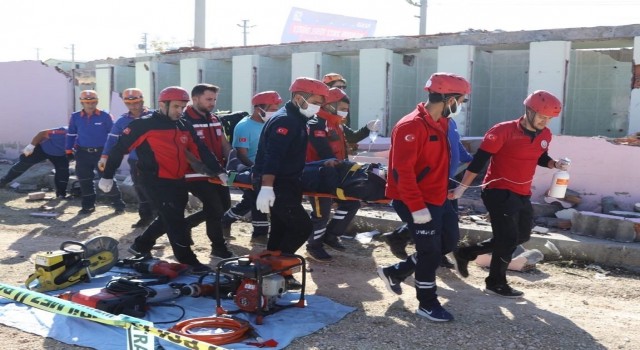 Mardinde deprem tatbikatı nefesleri kesti