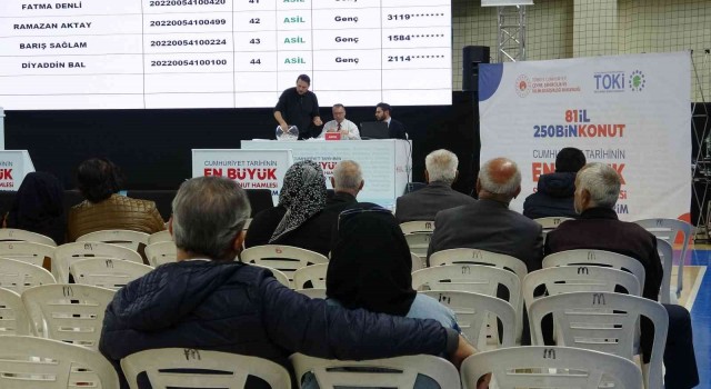 Mardinde TOKİ kurası heyecanı yaşandı