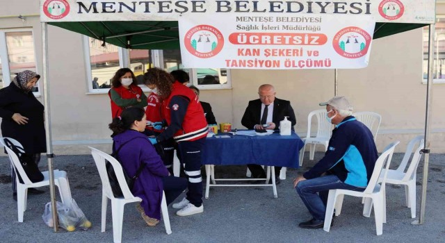 Menteşe Belediyesinden ücretsiz şeker ölçümü