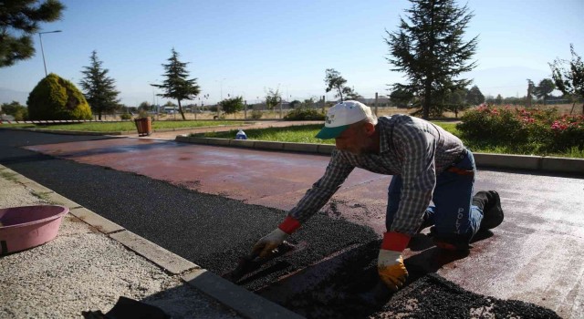 Merkezefendide yollar yenileniyor