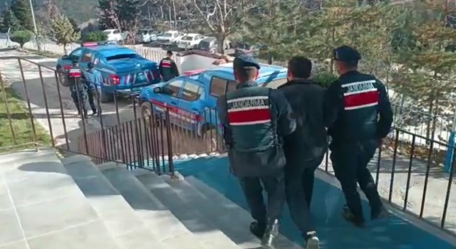 Mermer ocağına dadanan hırsızlar JASATtan kaçamadı: 2 tutuklama