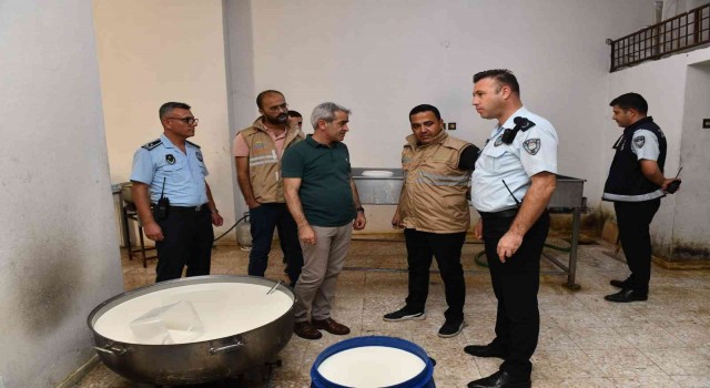 Mersinde kaçak ve sağlıksız peynir imalathanesi mühürlendi
