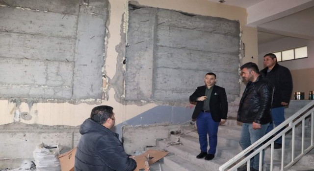 Mesleki ve Teknik Anadolu Lisesindeki tadilat çalışması sürüyor
