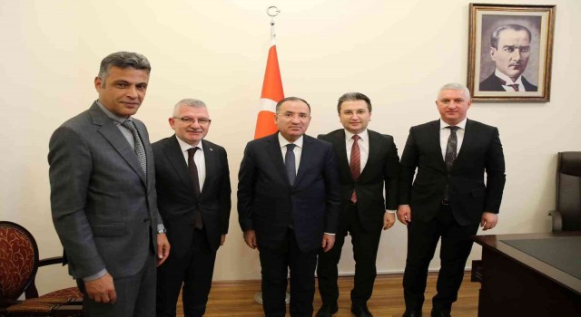 Milletvekili Aydın: “Yatırımları ve projeleri yakından takip ediyoruz”