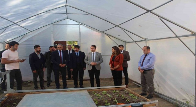 Milli Eğitim Müdürü Çay, Köyceğizde tarım uygulamalarına katıldı