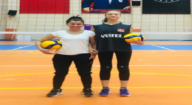 Minel Nefin Özene milli davet
