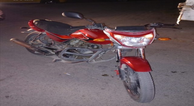 Motosiklet hırsızını bekçiler yakaladı