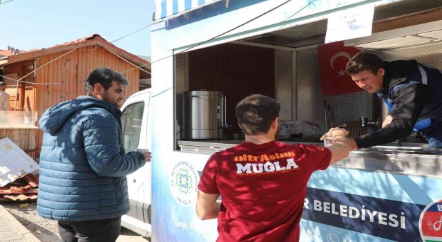 Muğla Büyükşehirin çorba ikramı devam ediyor