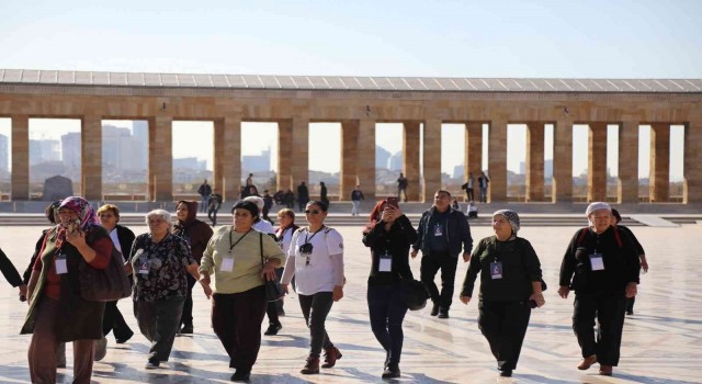 Muğlalı kadınlar Anıtkabir ziyaretinde duygusal anlar yaşadı