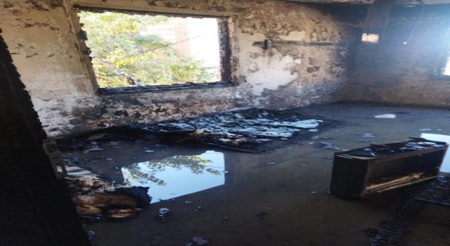 Müstakil evde çıkan yangın korkuttu