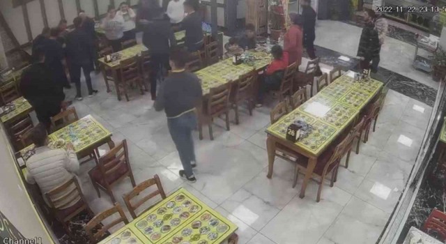 Nefes borusuna yemek kaçan kadını ‘Heimlich manevrası ile kurtarıldı