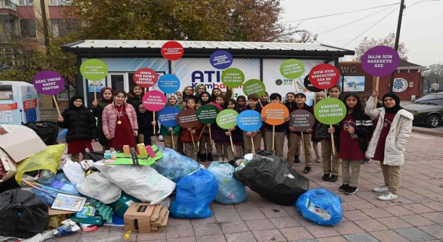 Öğrencilerden “Atık Kumbaram” projesine tam destek