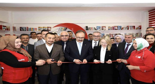 Öğrencilerin kütüphanesi Kızılaydan