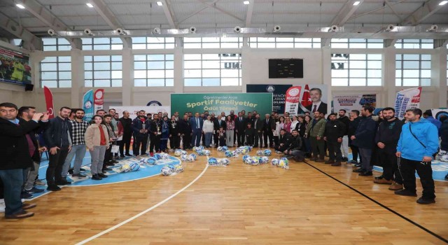 Öğretmenler Şahinbeyde moral depoladı