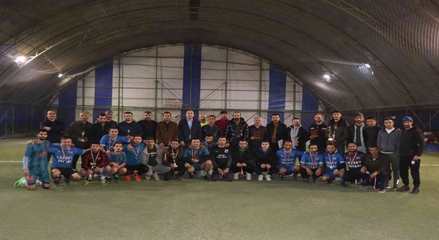 Oltuda Halısaha futbol şöleni