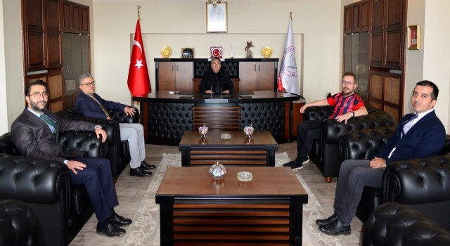 Ömür Akkor Zonguldaka hayran kaldı