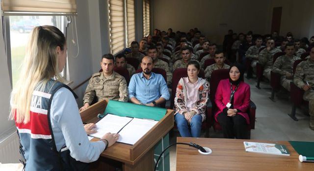 Osmaniye'de Jandarma personeline “bağımlılık” eğitimi