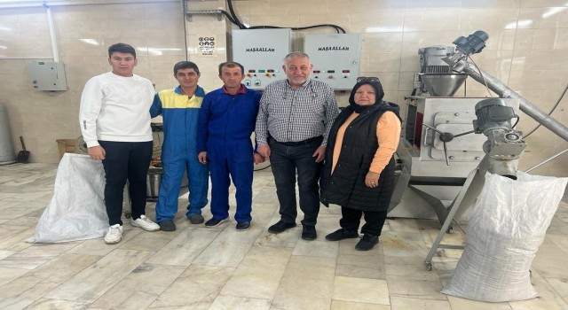 (ÖZEL) 93 Çeşit bitki tohumundan yağ üretiyorlar