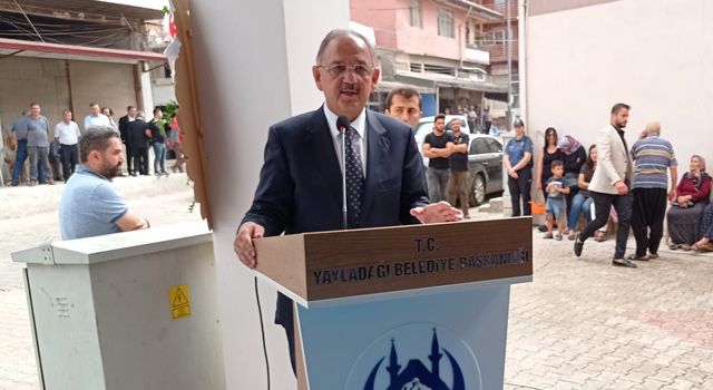 Özhaseki’den Yayladağı Kent Meydanı Projesine Destek