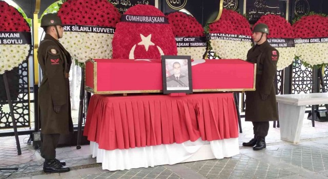 Pençe-Kilit Operasyonunda şehit olan Halil İbrahim Yiğit son yolculuğuna uğurlandı