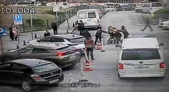 Pendikte hastanenin güvenlik görevlisine saldırı anı kamerada