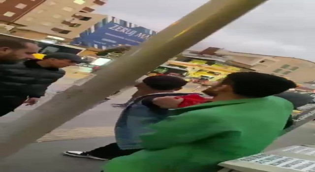 Pendikte hırsızlık şüphelisini yakalayarak polise teslim ettiler