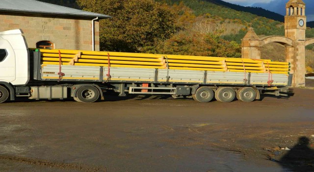 Posofa doğalgaz boruları geldi