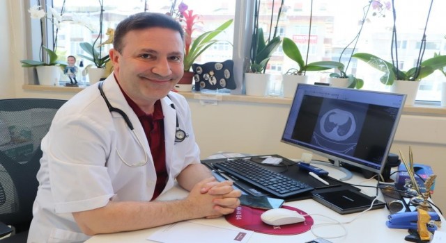 Profesör açıkladı: Şuan herkeste hastalık yapmayacak kadar bir korona virüsü mevcut