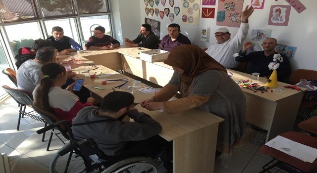 Pursaklarda özel gereksinimli gençler eğlenerek öğreniyor