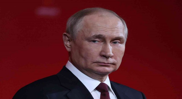 Putin, eş cinselliği “yıkıcı değerler” kategorisine alan kararnameyi imzaladı