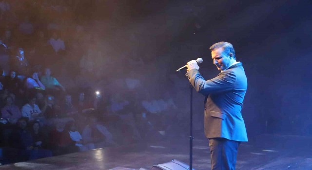 Rafet El Roman, Başakşehirliler için söyledi