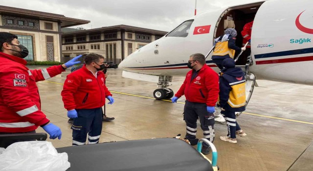 Rizeden ambulans uçak ile İstanbula sevk edildi
