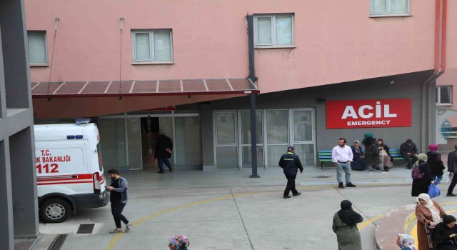 RTEÜ Eğitim ve Araştırma Hastanesi Acil Servisi geçici yerinde hizmete başladı