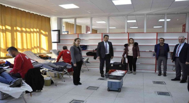 Safranboluda öğrencilerden Okulumda KanPanya Var kampanyası