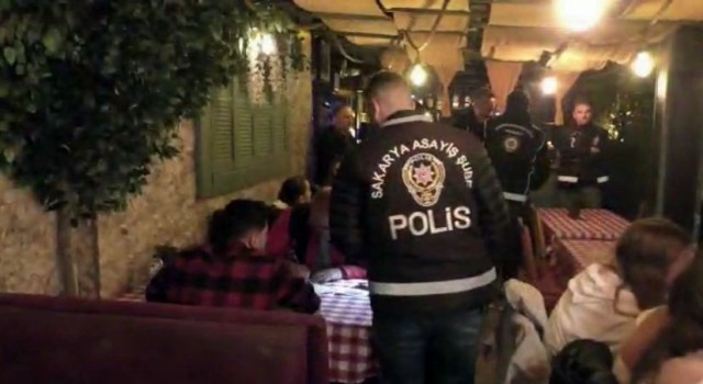 Sakaryada 17 alkollü mekana eş zamanlı denetim