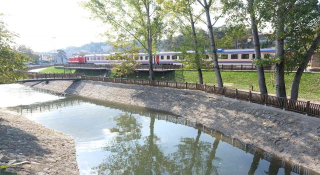 Sakaryanın yeni gözdesi: Vagon Kıraathanesi