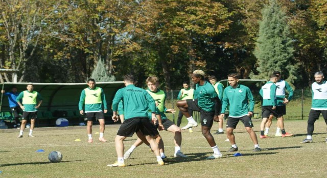 Sakaryaspor, Manisa FK mesaisinde