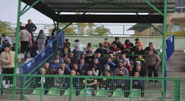 Salihli Belediyespor, evinde Kartalspora farklı yenildi