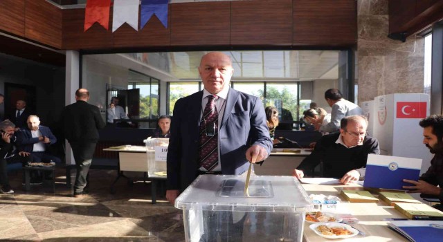 Samsun Ticaret Borsası üyeleri sandık başına gitti