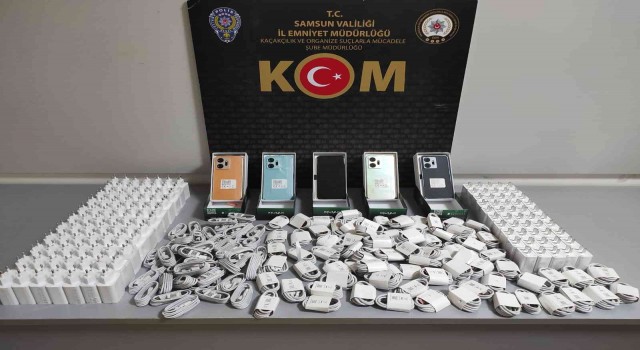 Samsunda kaçak cep telefonu ve adaptörü ele geçirildi