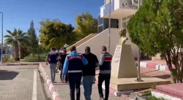 Şanlıurfada 18 yıldır aranan cinayet zanlıları yakalandı