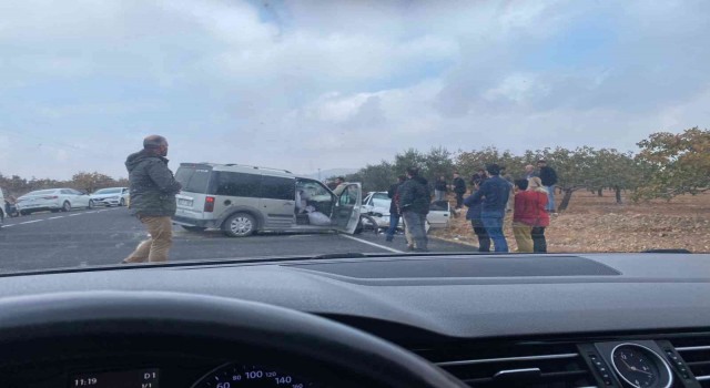 Şanlıurfada otomobiller çarpıştı: 8 yaralı