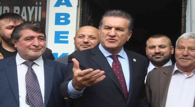 Sarıgül Giresunun Görele ilçesinde partililer ile buluştu