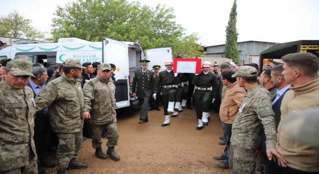 Şehit Mustafa Öztürk son yolculuğuna uğurlandı