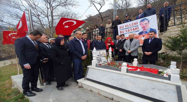 Şehit Öğretmen Necmettin Yılmaz Öğretmenler Gününde kabri başında anıldı