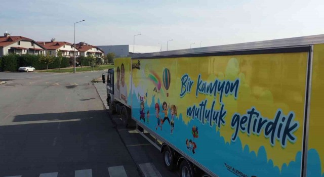 Serdivanda çocuklar mobil oyun tırı ile eğlenecek