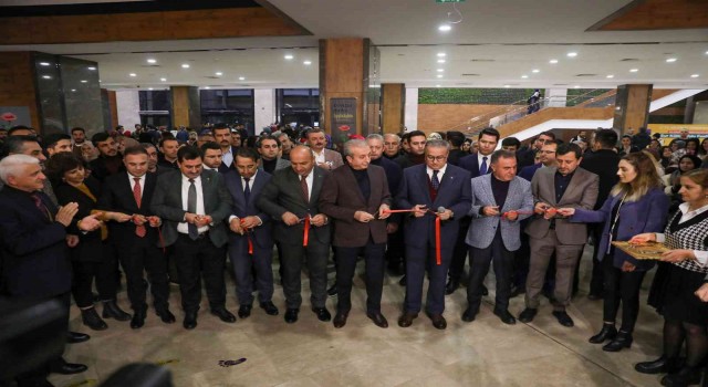 Sezai Karakoç, memleketi Diyarbakırda unutulmadı