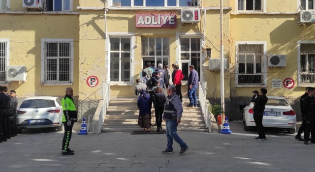 Silahlı yaralama olayıyla ilgili 15 kişi adliyeye sevk edildi