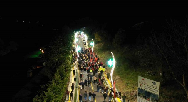 Şilede Yakuplu Caddesi, yüzlerce vatandaşın katılımıyla hizmete açıldı