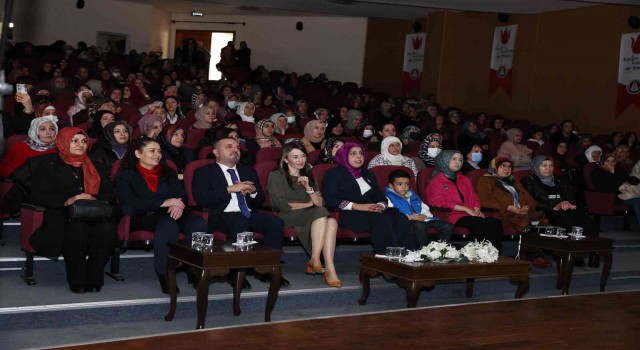 Sincanda Akademisyen anne ile ‘Kadın Kadına rüzgarı esti